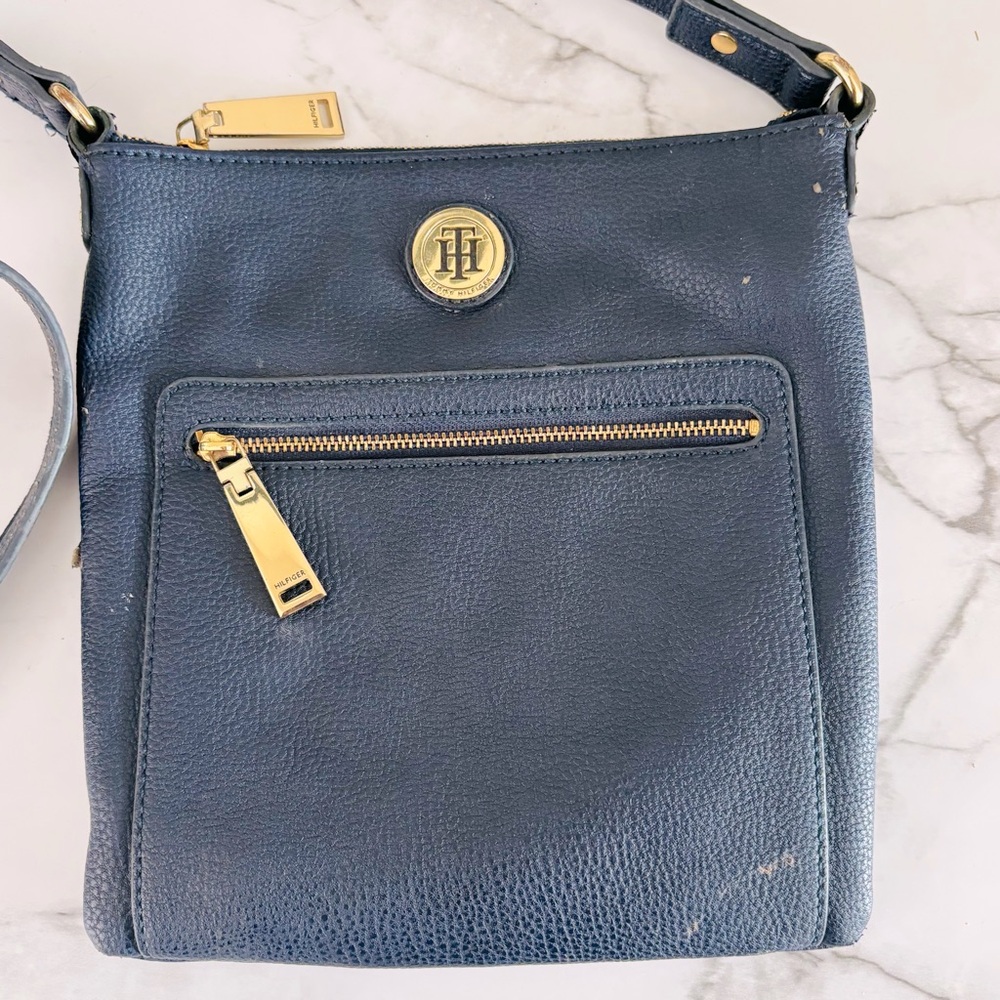 Tommy Hilfiger Navy‎ Crossbody Bag - Picture 2 of 11